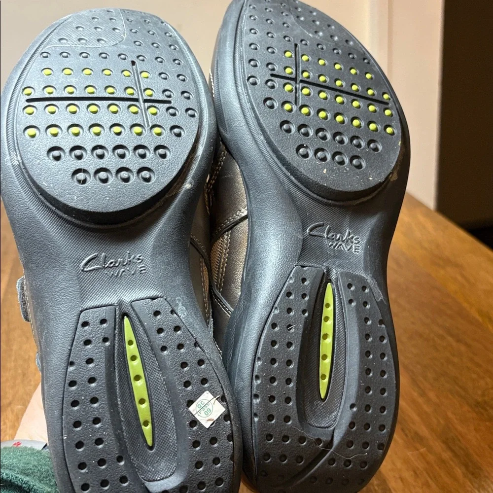 Clarks very good